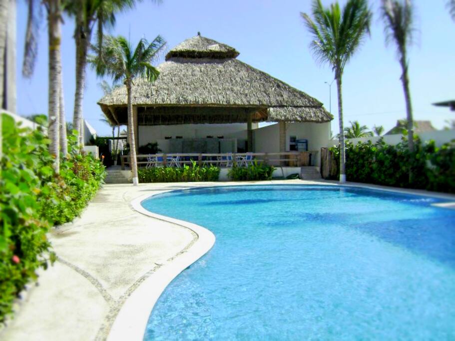 Beach Club Pool