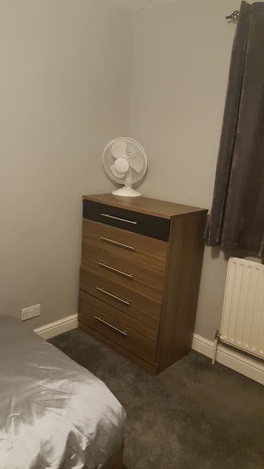 chest of drawers for guest use