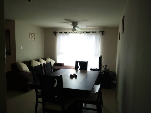 Departamento con alberca en excelente ubicación.