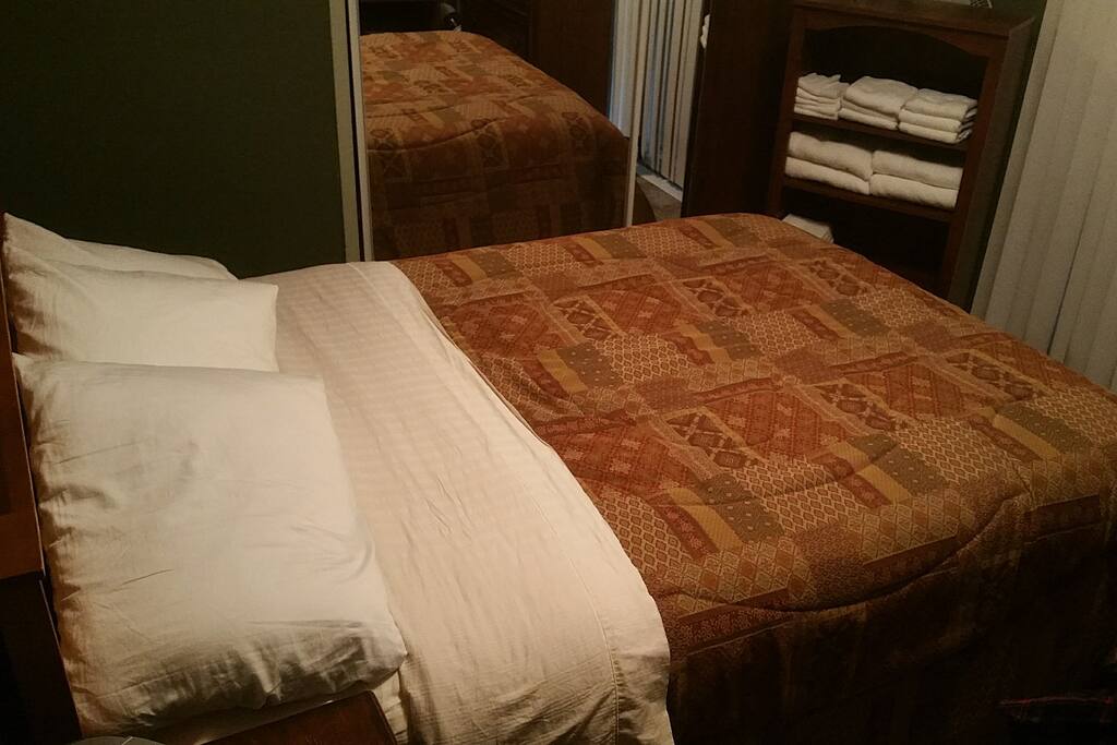 Full Size Bed