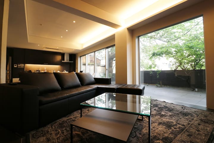 OG) 4BR,120sqm/2 toilets/7bed/Direct Shinjuku/1F