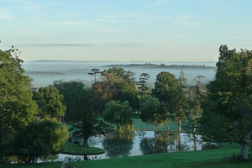 The stunning view over the lake
