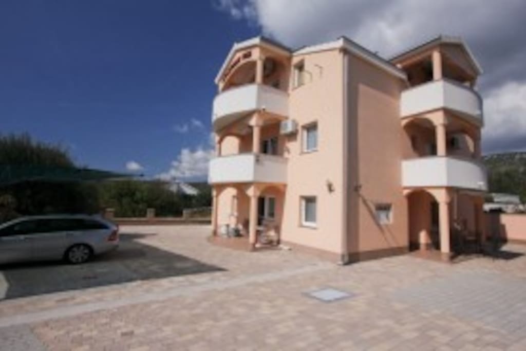 Balkony apartmánů