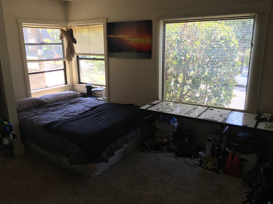 personal items will be removed upon booking