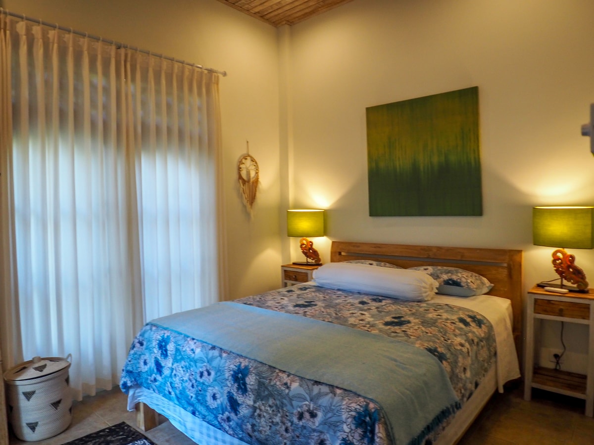 חדר שינה למטה