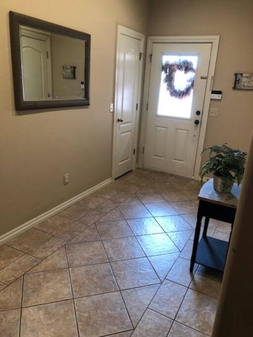 Foyer/entrance