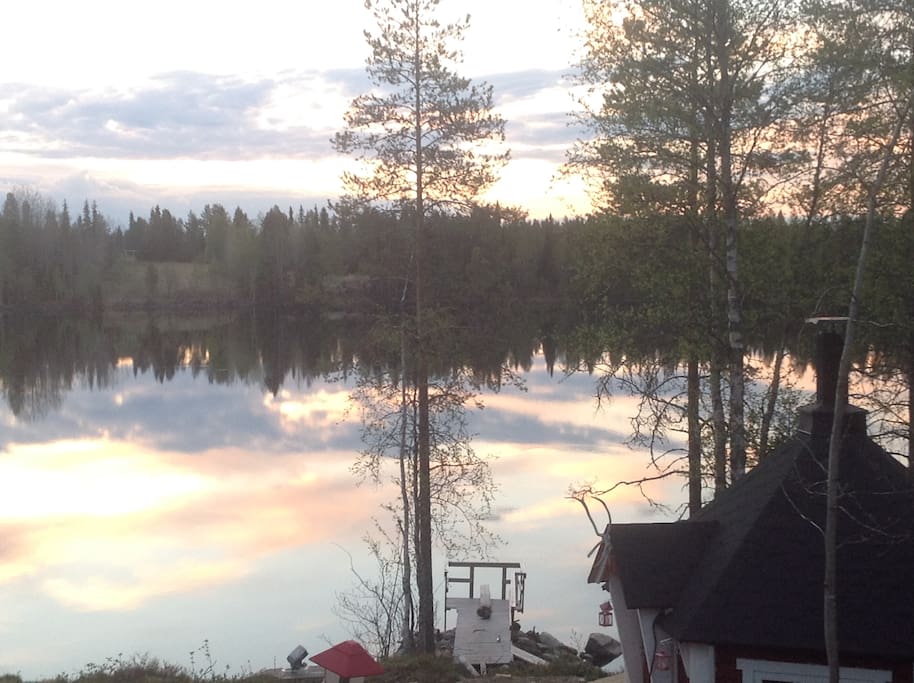 Näkymä mökin terassilta