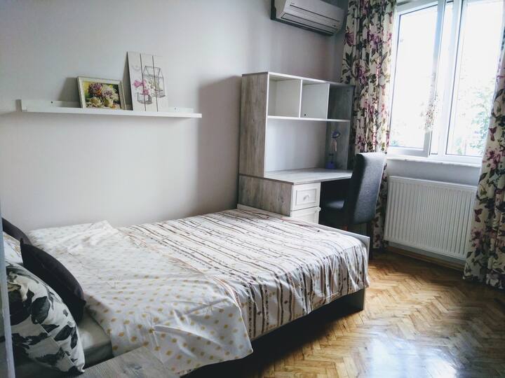 غرفة النوم 2