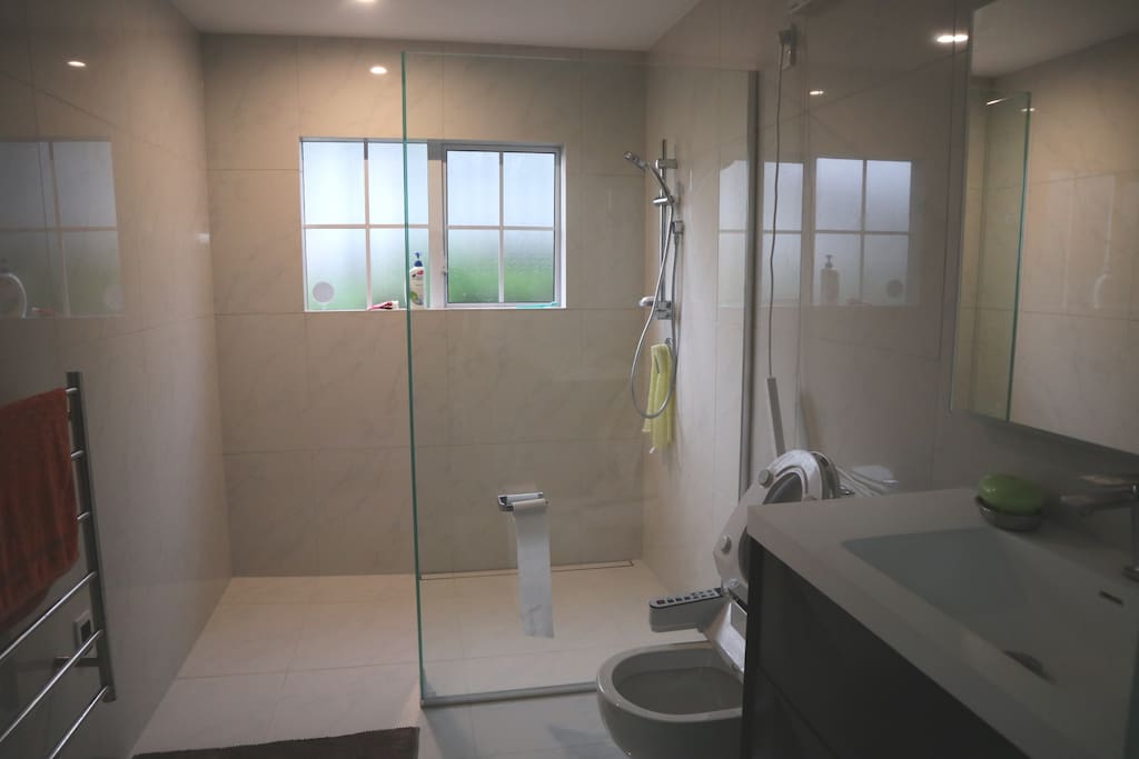 En-suite bathroom