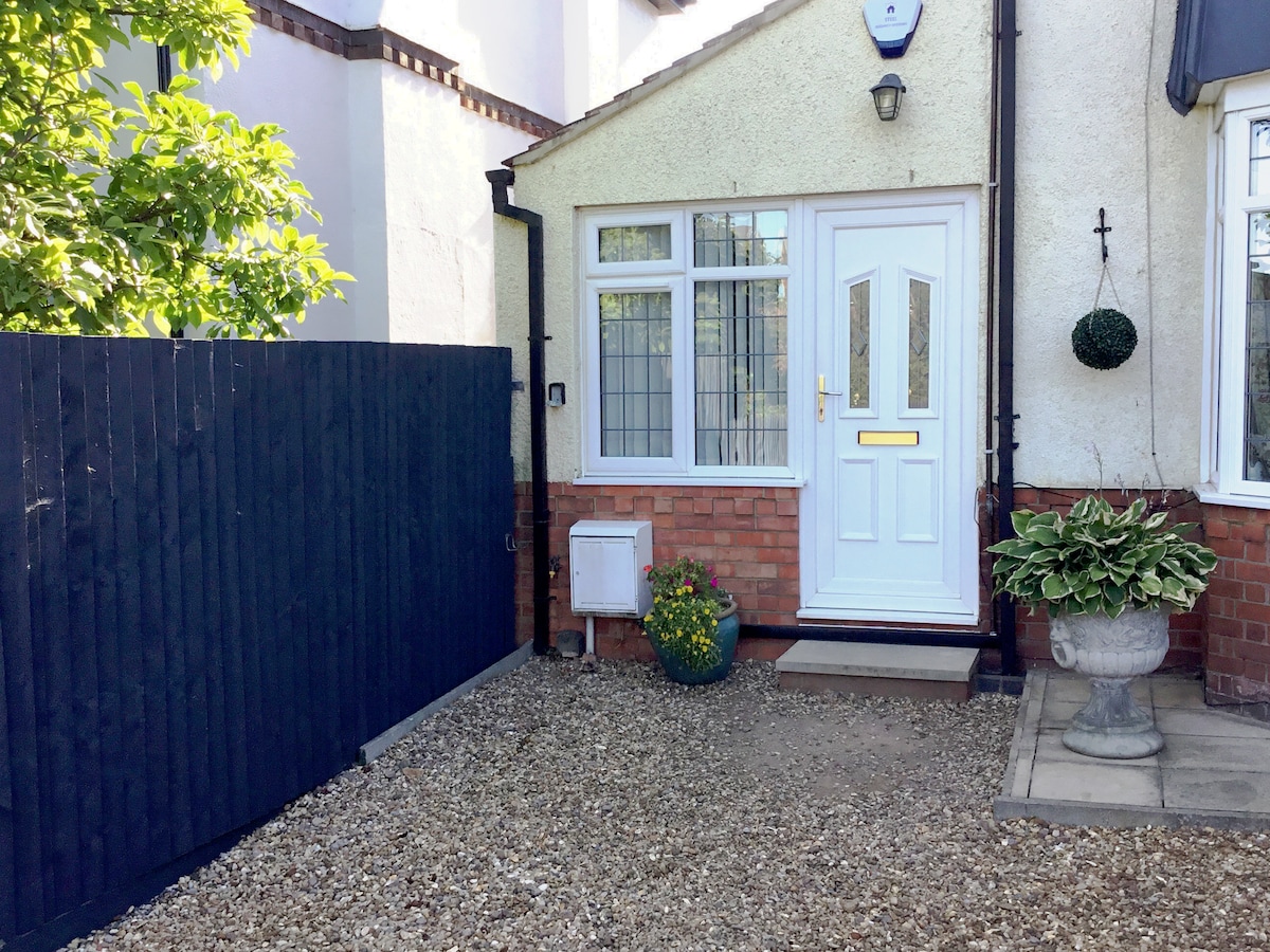 Blundellsands Vacation Rentals Homes England, United, 45 OFF