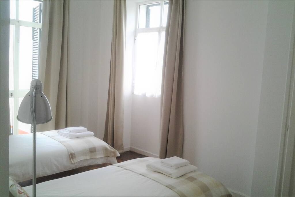 Quarto com duas camas