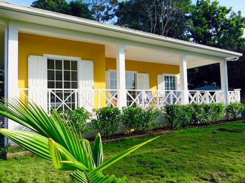 Sunhill Villa - Modern House With Sea View