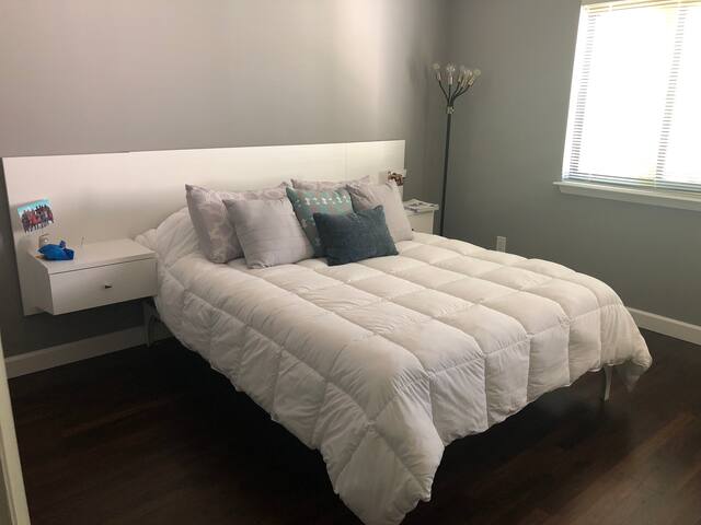Nice private bedroom in Mohegan Lake