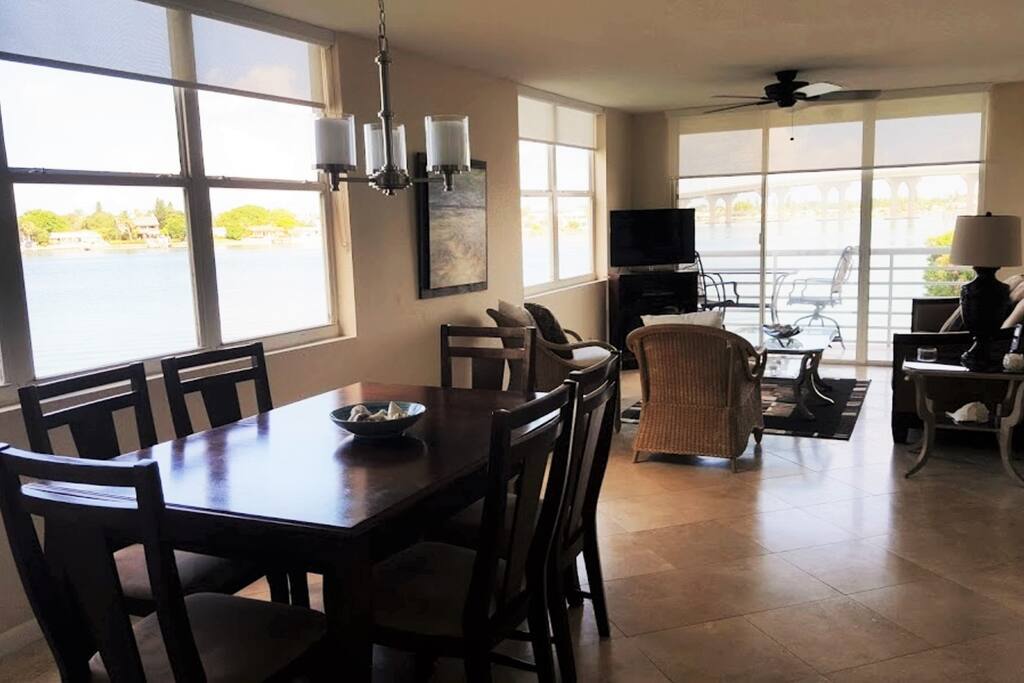 Living/Dining Rooms