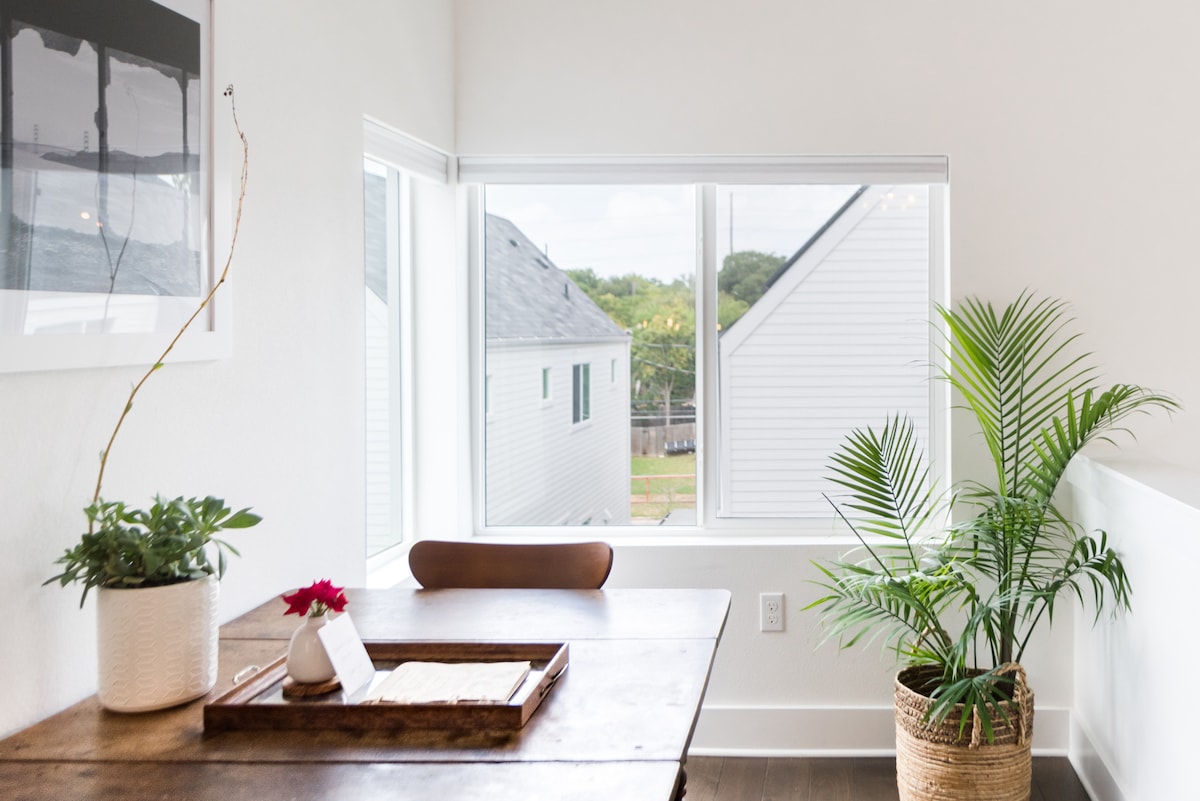 Private and Hip Centrally Located East Austin Guesthouse