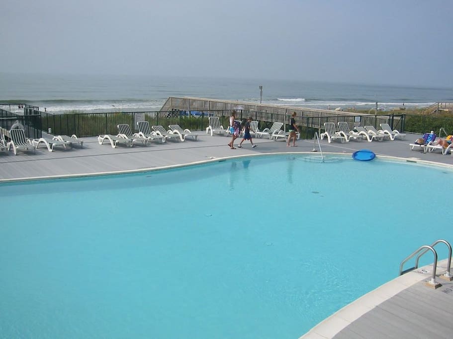 Large Isles Beach Club Pool