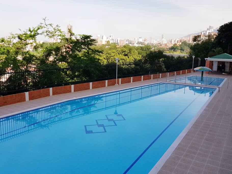 Piscina del edificio