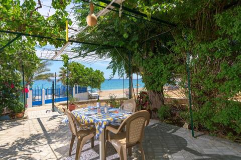 Garden Stegna Beach House