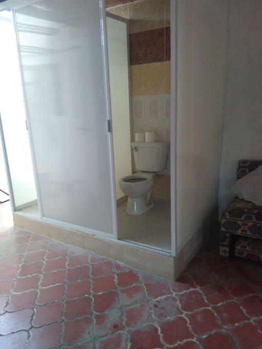 The WC (le toilete)