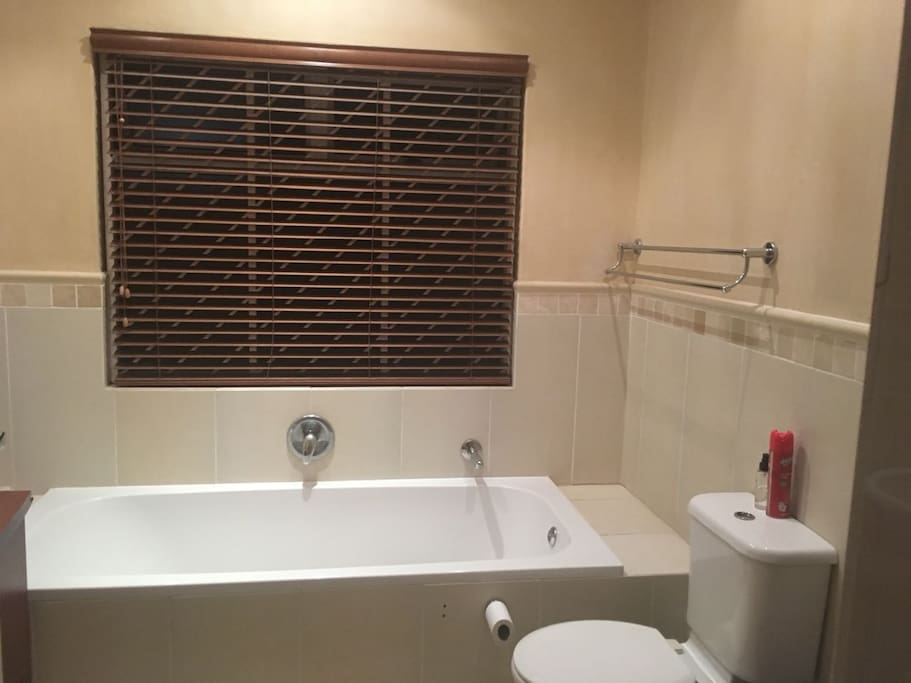 Bathroom1