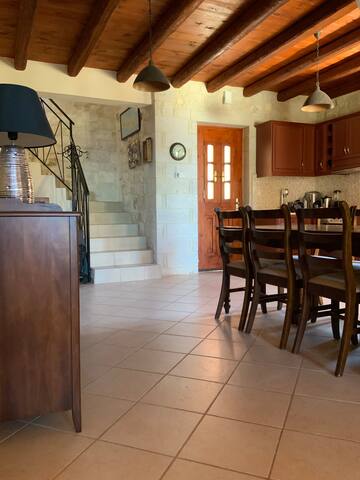 NEW: Luxury villa with panoramic sea view gallery image 3