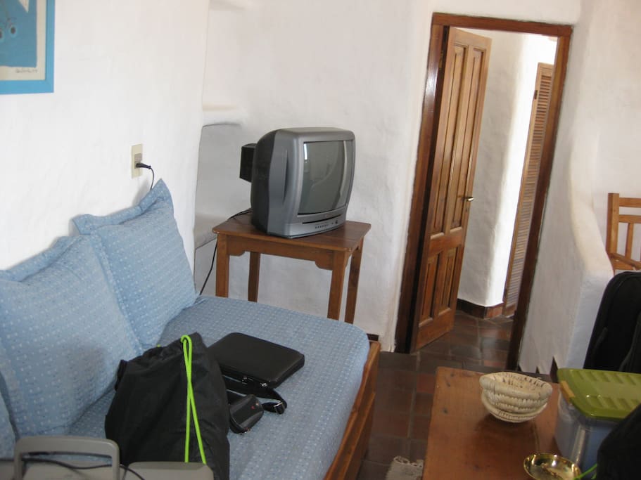 Living comedor con 2 camas