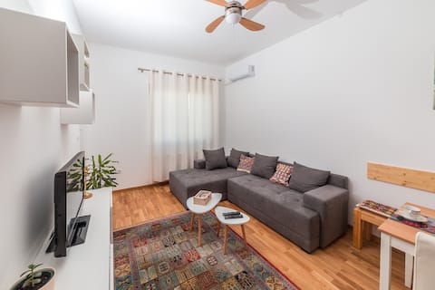Popular Airbnb listing: Great view apt, close to city centre+free parking in Novi Sad City