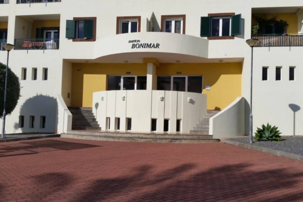 Frontal del edificio