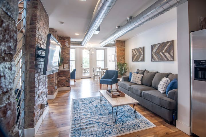 Gorgeous 1 Bedroom Condo in the Heart of OTR