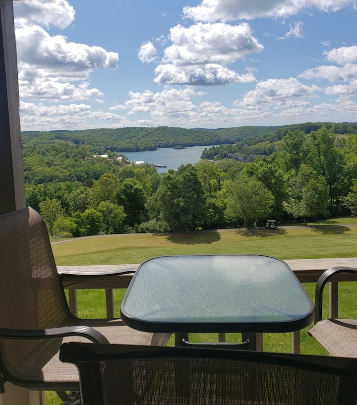 The Buck Pole Sleeps 6 Boats for Rent in LaFollette, Tennessee
