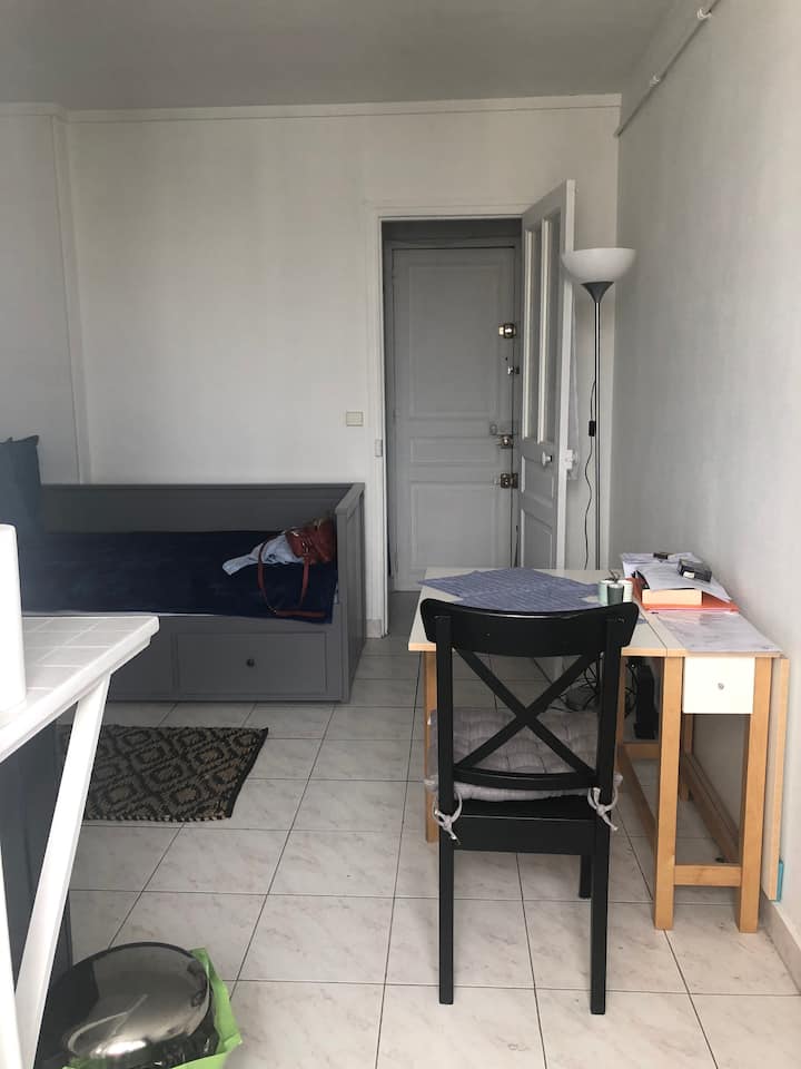 Studio 5 Min To Metro  / With Balcony - Vincennes
