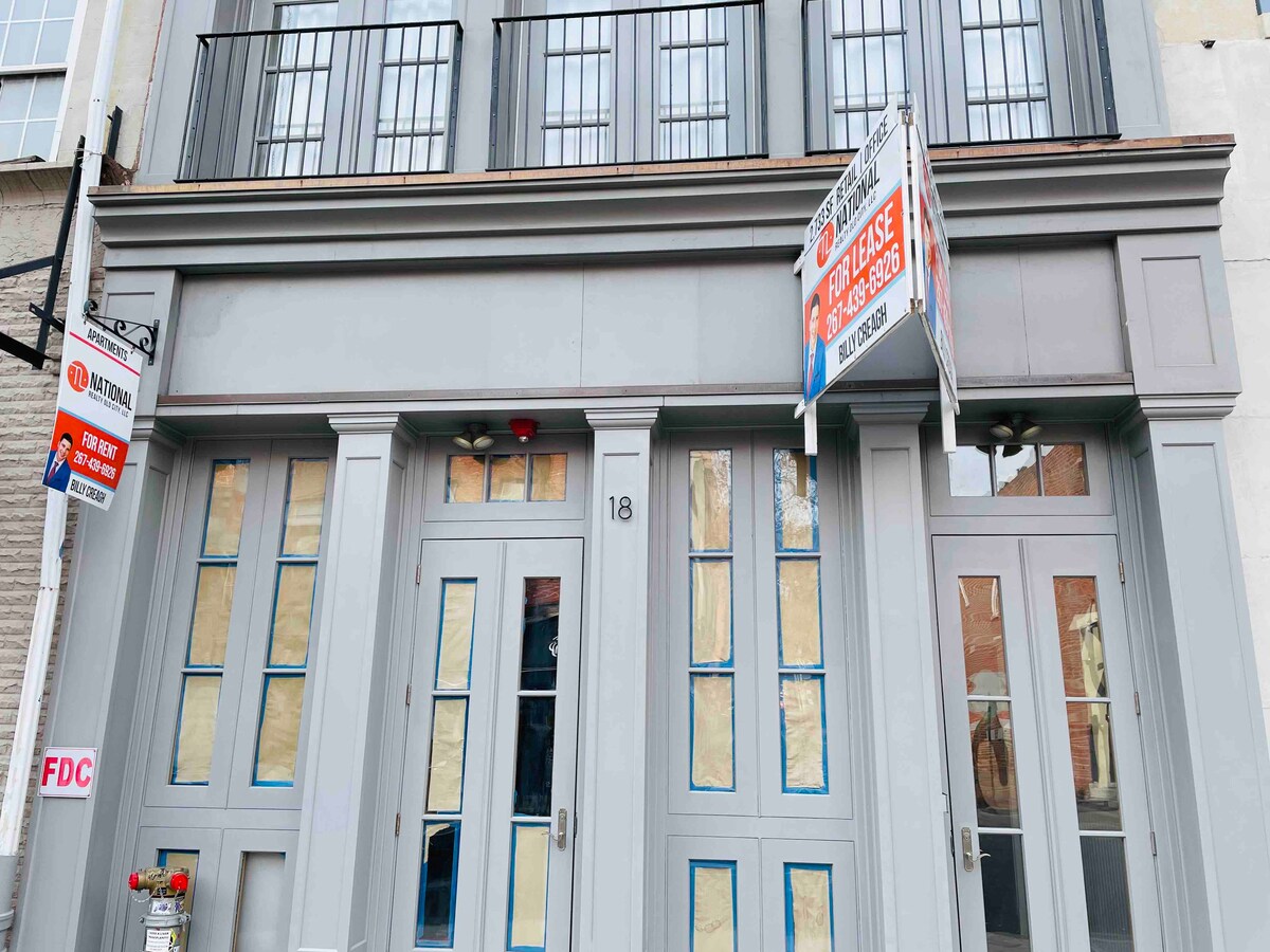 Unit 4, Queen & Sofa Beds, WiFi, Elevator@Old City