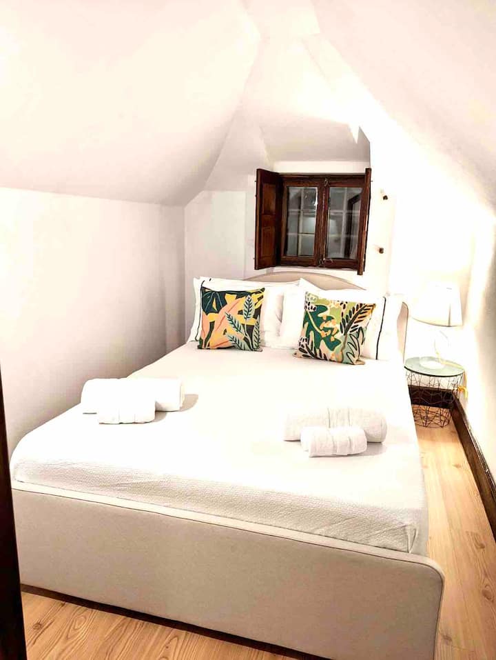 საძინებელი 1