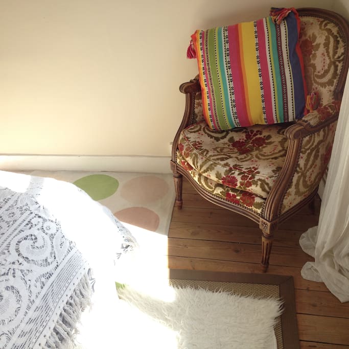 Light, sunny, quiet double room.