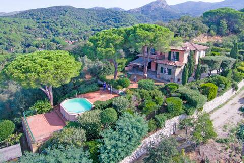 Villa Stefania - swimming pool overlooking the sea
