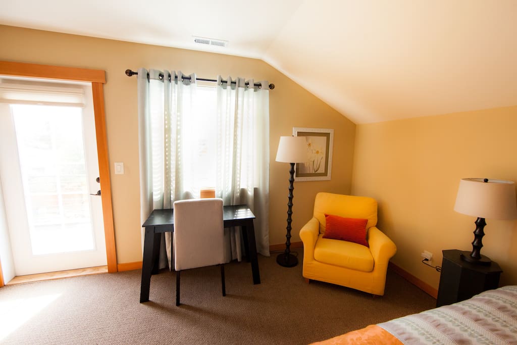 Desk and sitting area in bedroom