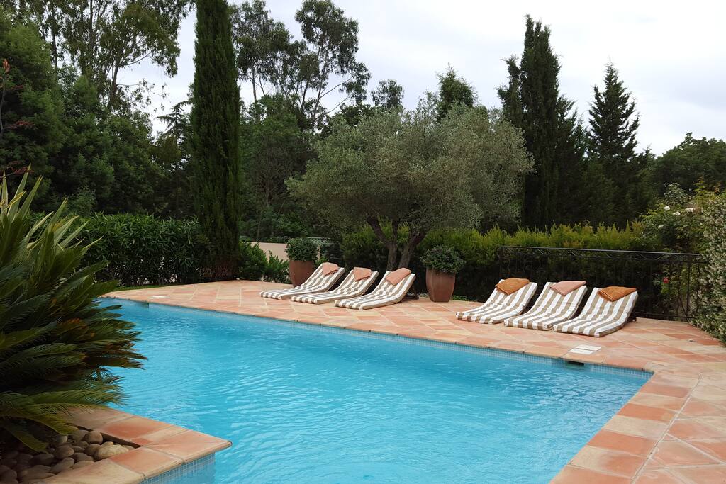 PISCINE,