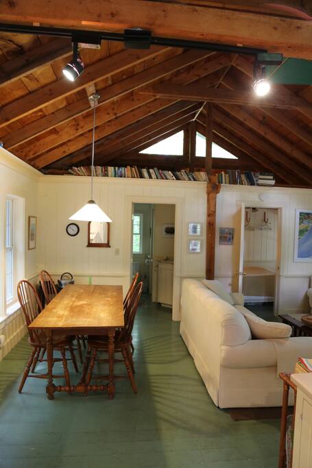 dining/living area