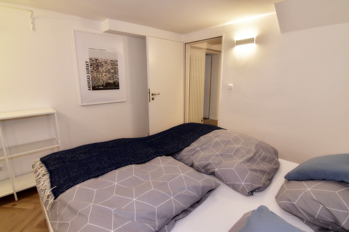 Долен приземје на спалната соба