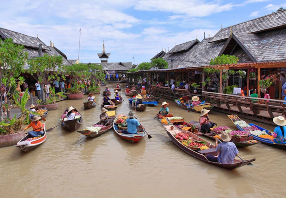 visit the floating market
