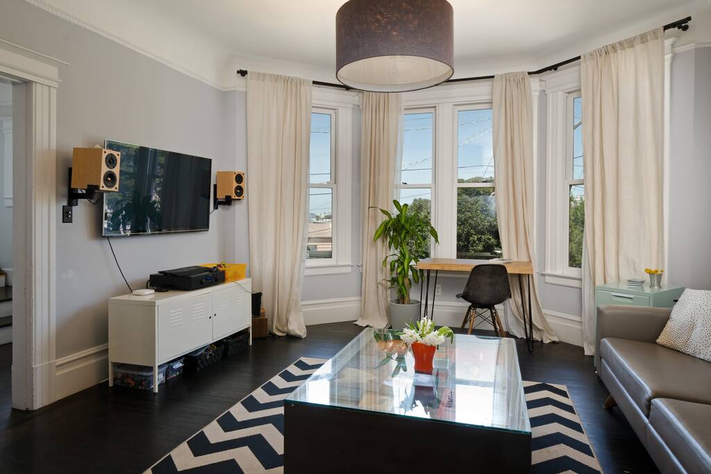 Living room with Downtown views