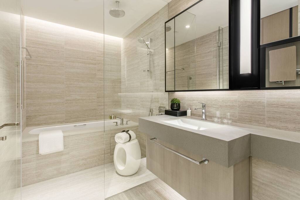 Luxurious Bathroom