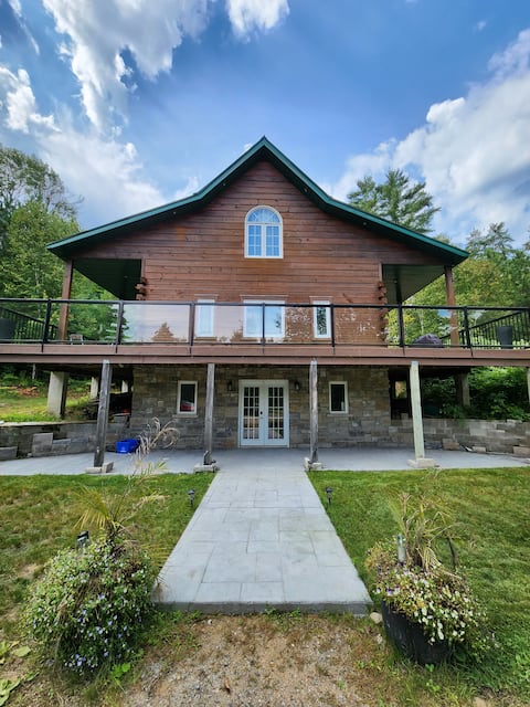 Country retreat!  
To relax or be active