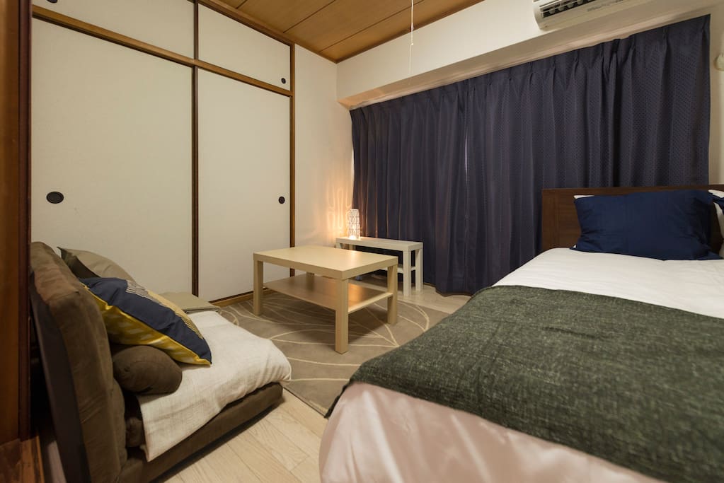 Calm bedroom1