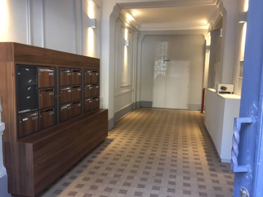 entrée d'immeuble