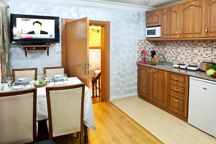 Sultanahmet - Deluxe 4 BR Villa
