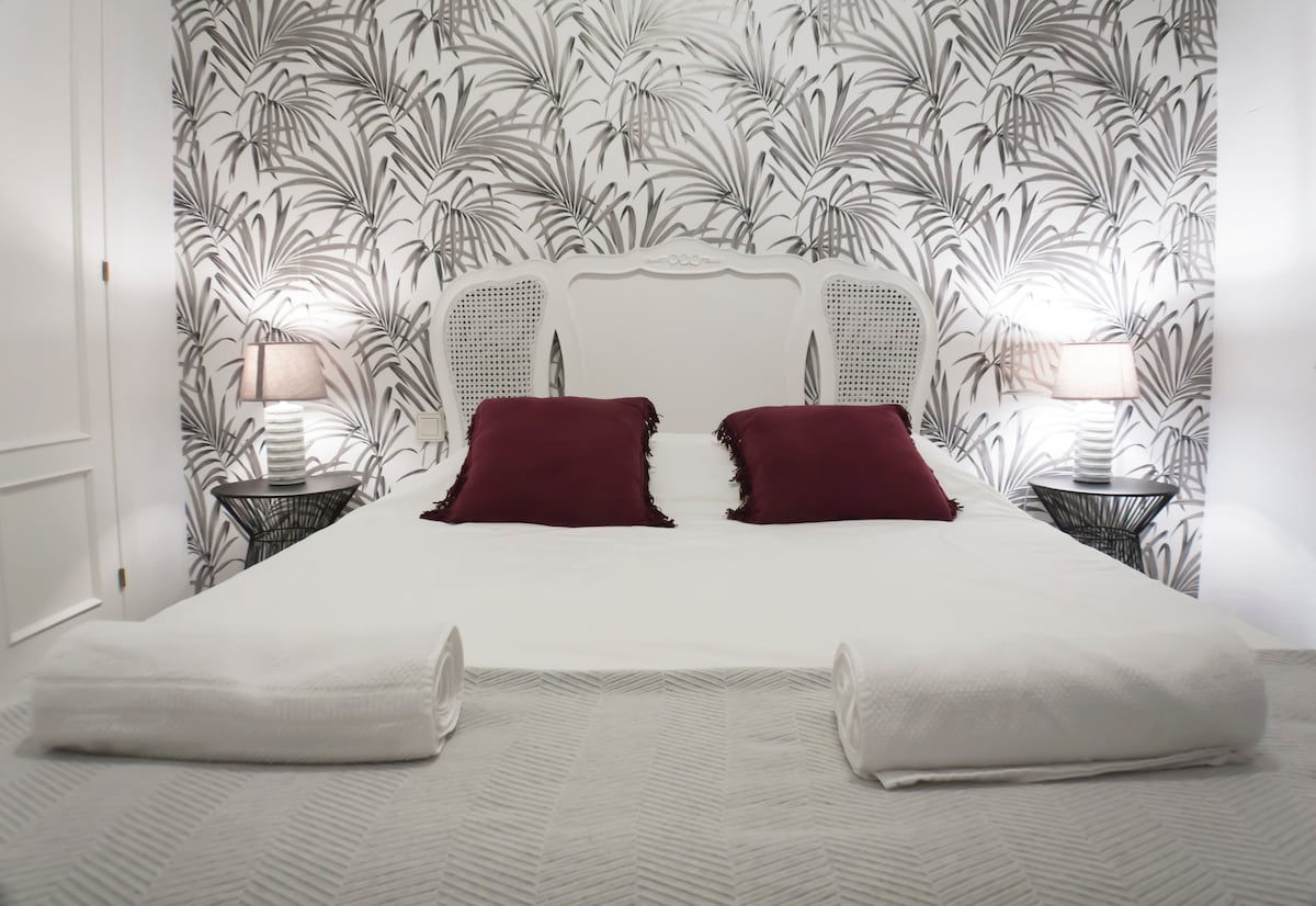 เตียงห้องนอนคู่ที่สะดวกสบาย 