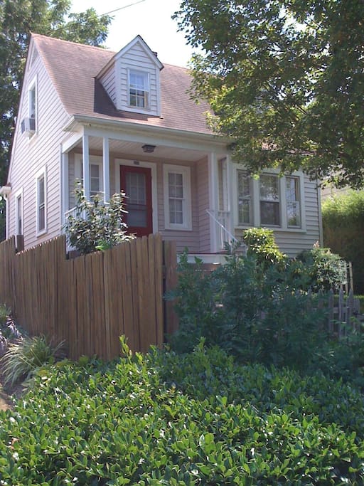 Adorable Cape Cod