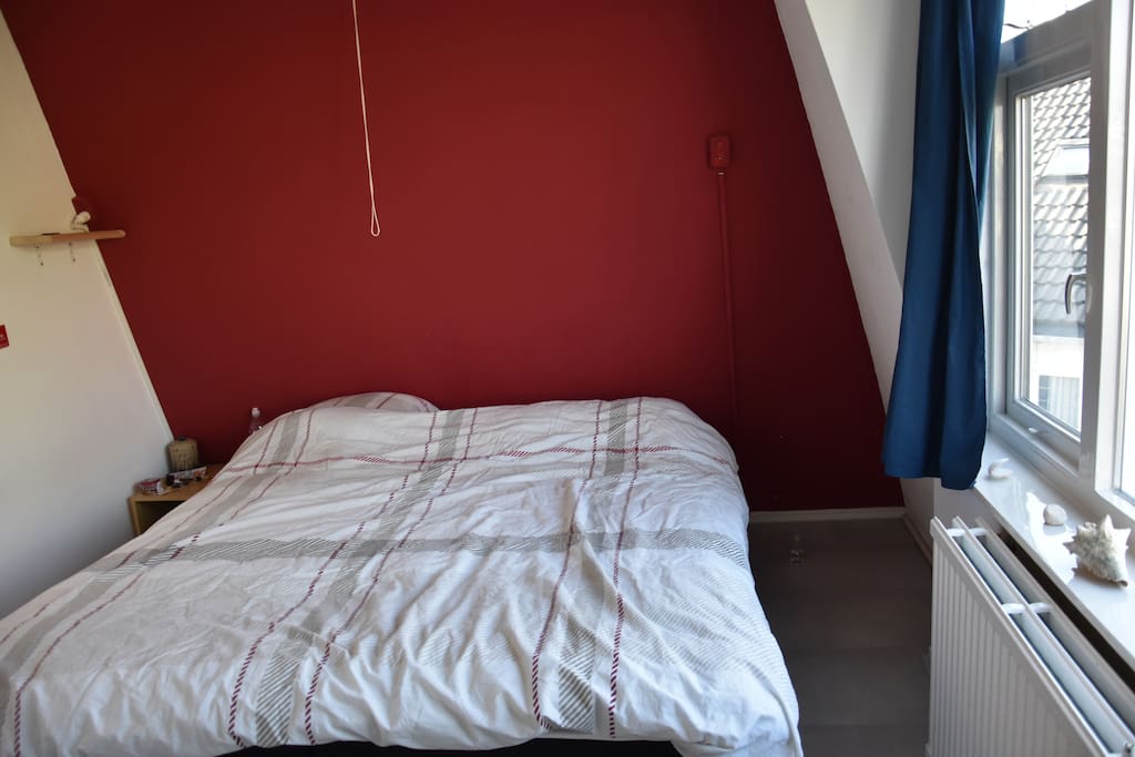 1st bedroom