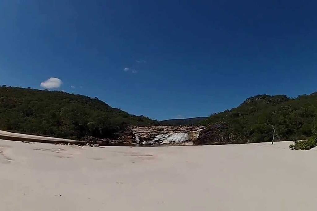 Cachoeira proxima da pousada.